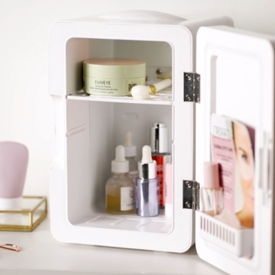 Izzy Mini-frigider de Cosmetice Argintiu