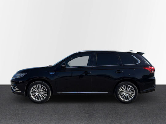 Mitsubishi Motors Outlander 2.4 PHEV Instyle Navi Plus Auto 4WD PHEV (Plug In) '20