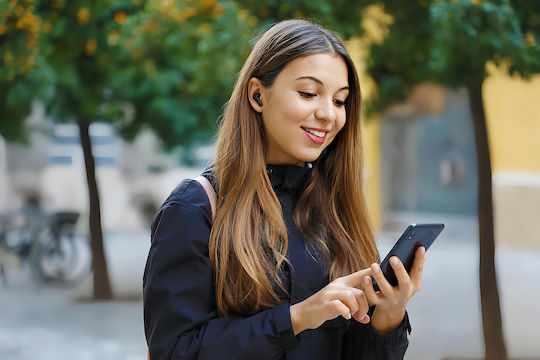 Philips TAT1108 In-ear Bluetooth Handsfree Căști cu Rezistență la Transpirație și Carcasă de Încărcare Alb