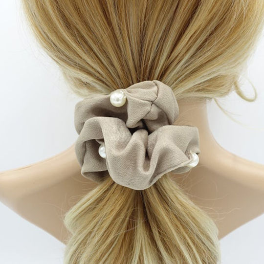 Avizar Classic Scrunchie Hair In Beige Glamor Pearl Satin Beige