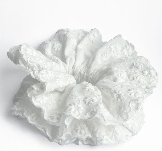 Avizar Classic Scrunchie Hair In Retro Chic White Embroidered Fabric White