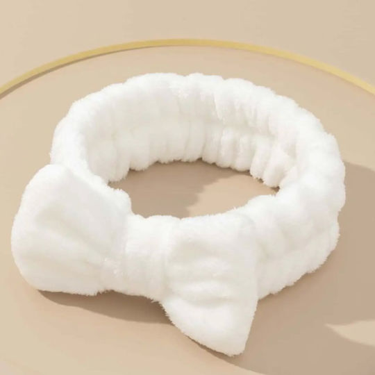 Avizar Spa Banner Hair In Polar Fur United Soft White White