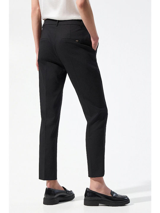 Damenhose in Regulärer Passform Schwarz