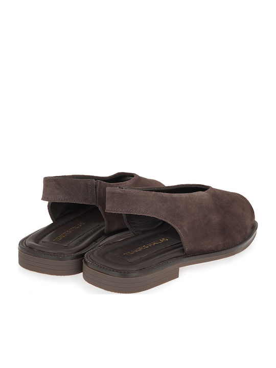 Suede Heels With Low Brown Heel