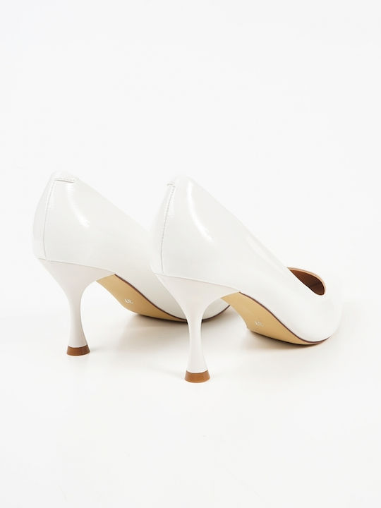 Pointed Toe Heels In White Patent Leather