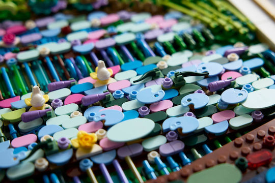 LEGO Art Claude Monet – Bridge over a Pond of Water Lilies for Ages 18+ 3179 Pieces