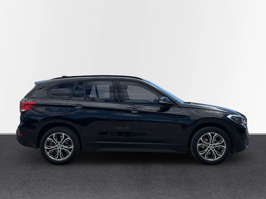 BMW X1 sDrive 18i 22
