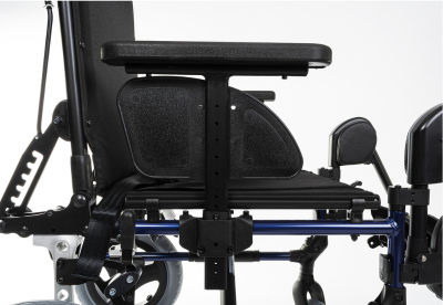 Rollstuhl mit verstellbarer Rückenlehne Breezy Style R Standard 12 Zoll