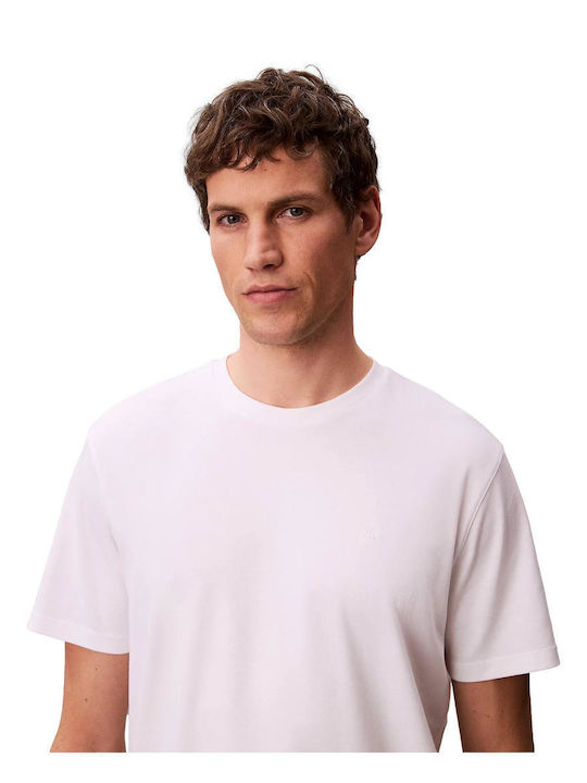T-shirt White