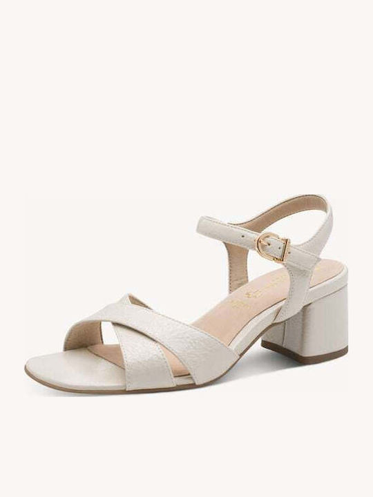 Pointed Toe Heels in Patent Leather with Medium Heel White