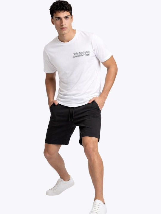 T-shirt White