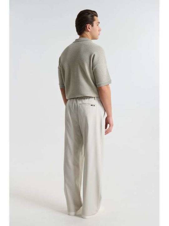 Trousers in Relaxed Fit Beige