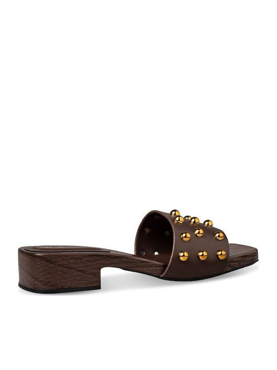 Mules With Chunky Low Heel In Brown Colour