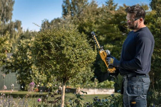 DEWALT DCMHT520D1-QW Battery Hedge Trimmer 18V with 20cm Blade Length