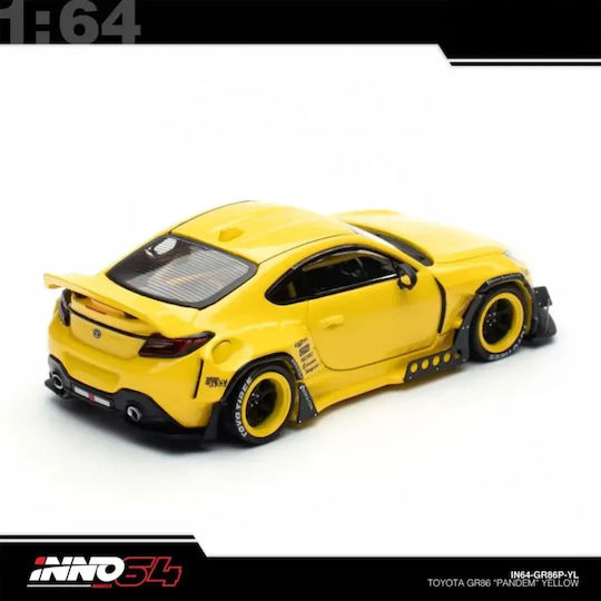 Модел Автомобил Toyota GT86 Pandem Жълт 1:64 Inno64