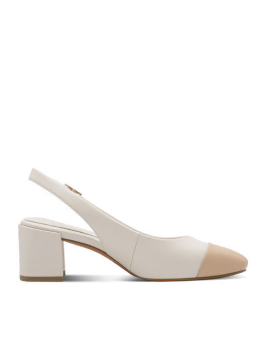 Pumps in Cremé