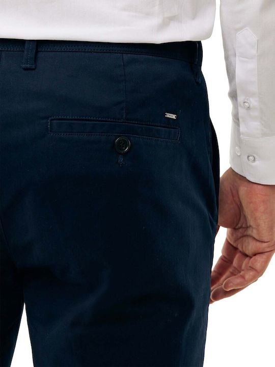 Trousers in Relaxed Fit Blue