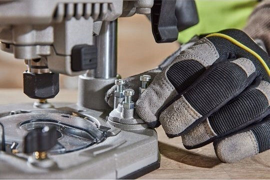 DEWALT Κάθετη Φρέζα Χωρίς Καρβουνάκια (Brushless) 2x