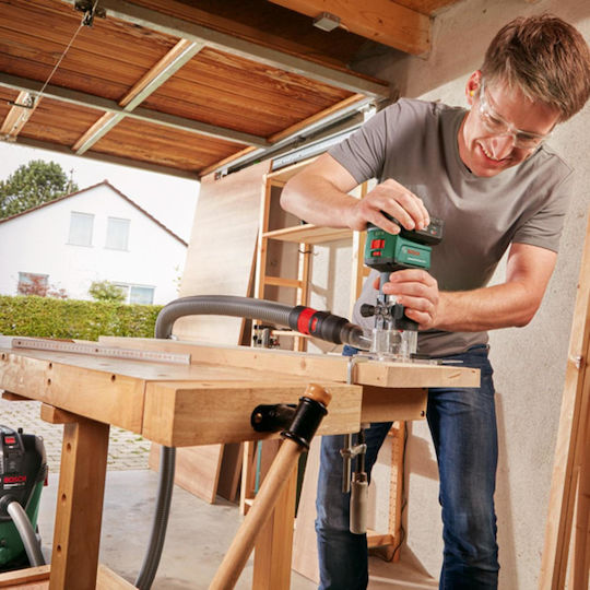 Bosch AdvancedTrimRouter 18V-8 Trimmfräse 18V Bürstenlos Solo mit Geschwindigkeitseinstellung und Staubabsaugsystem