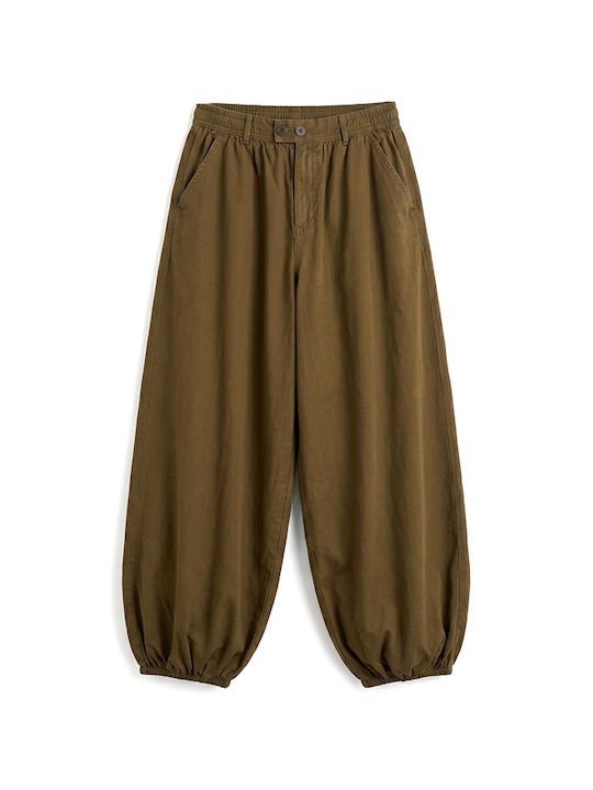 Women's High Rise Fabric Cargo Trousers in Balloon Leg Style Brown