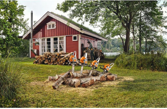 Stihl Gasoline Chainsaw 4.8kg and Easy Start