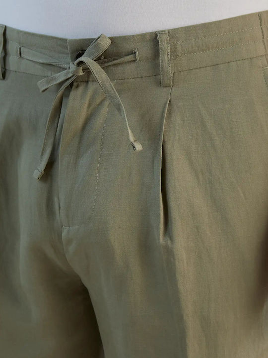 Trousers in Slim Fit Khaki