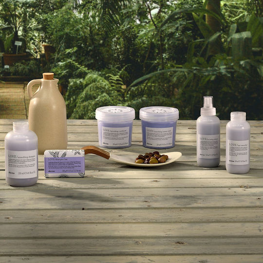 Davines Love Șampon Netezire pentru Păr Rebel 250ml