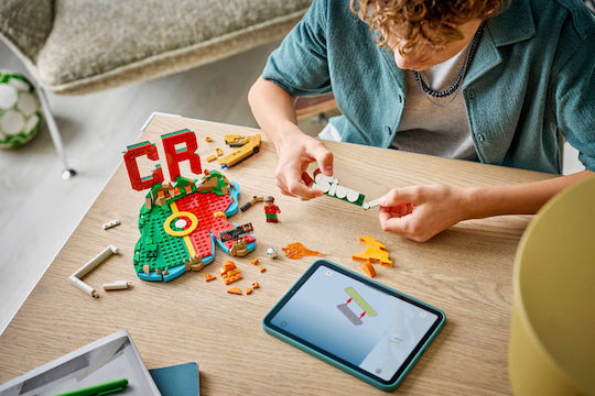 LEGO Editions Cristiano Ronaldo - Soccer Highlights για 10+ Ετών 490τμχ