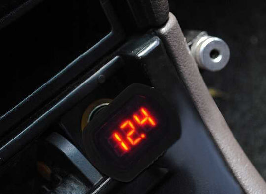 Instrument Digital Voltmetru Auto Pentru Montare la Bricheta