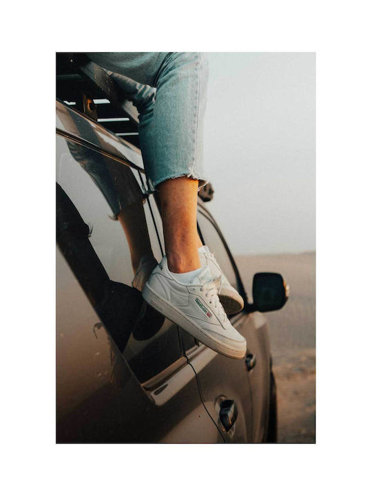 Πίνακας Resting On Car Ανάπαυση Στο Αυτοκίνητο 60x90