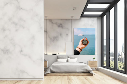 Hand Holding A Compass By The Sea in Gemälde