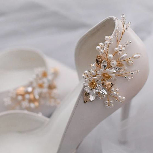 Set 2 Bridal Shoe Accessories Pearls Crystals Gold