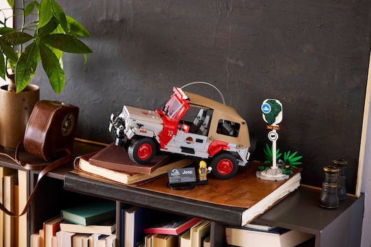 LEGO Jurassic World Jurassic Park Jeep Wrangler За 18+ Години 1924 Бройки