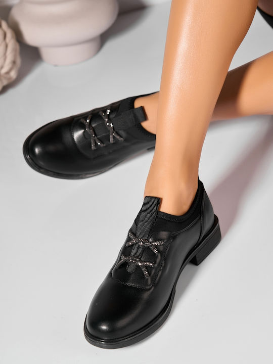 Women's Oxfords in Black Colour