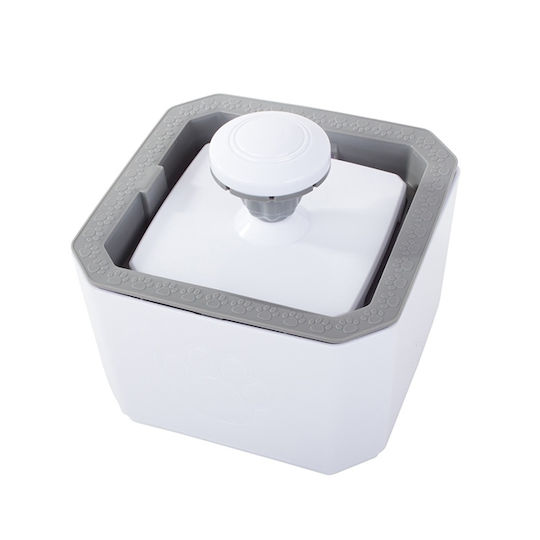 Fântână De Apă Din Plastic Pentru Câine Și Pisică 2.5lt 19x19x17.5cm