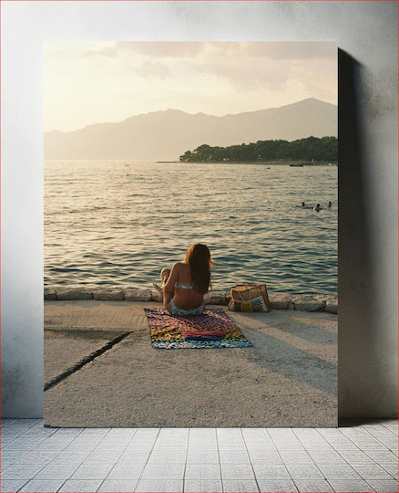 Πίνακας Woman By Sea Distant Mountains Γυναίκα Δίπλα Στη Θάλασσα Μακρινά Βουνά 100x150