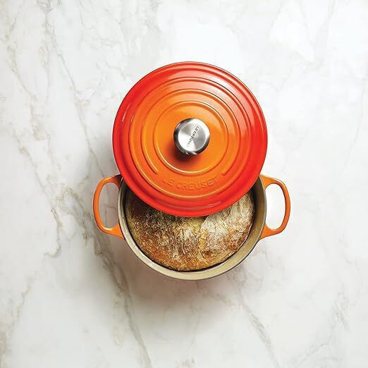 Le Creuset Volcanic Deep Pot Made of Cast Iron 6.7L / 28cm