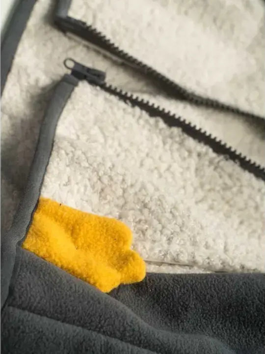 Kinder-Strickjacke mit Kapuze Grau