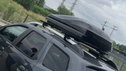 Junior Altro Car Roof Box with Dual-Side Opening 370L Black Glossy