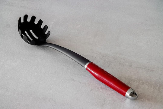Kitchenaid Lingură Adâncă Pentru Paste Cu Găuri Din Plastic Roșie