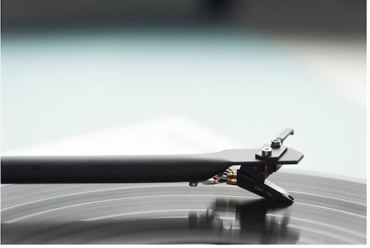 Pro-Ject Audio Essential III Phono (OM 10e) PRD-000019815 Πικάπ με Belt Drive και Προενίσχυση Κόκκινο