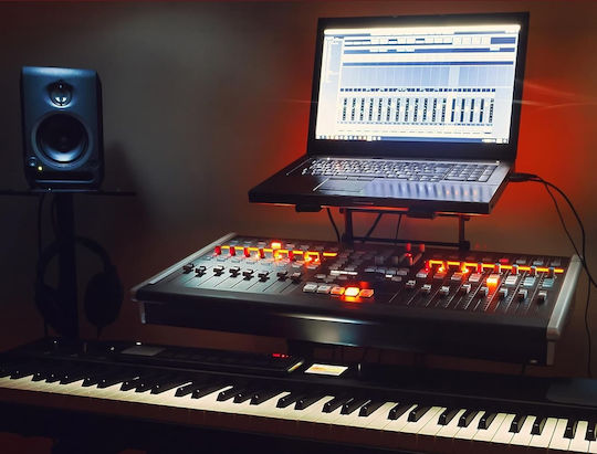 Pyle Διπλή Φορητή Βάση Laptop Dj Mixer Αντιολισθητική Ρυθμιζόμενο Ύψος