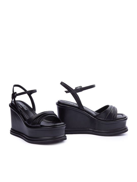 Kenneth Cole