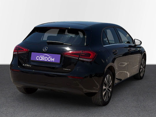 Mercedes-Benz A Class 250 e PHEV (Plug In) '21