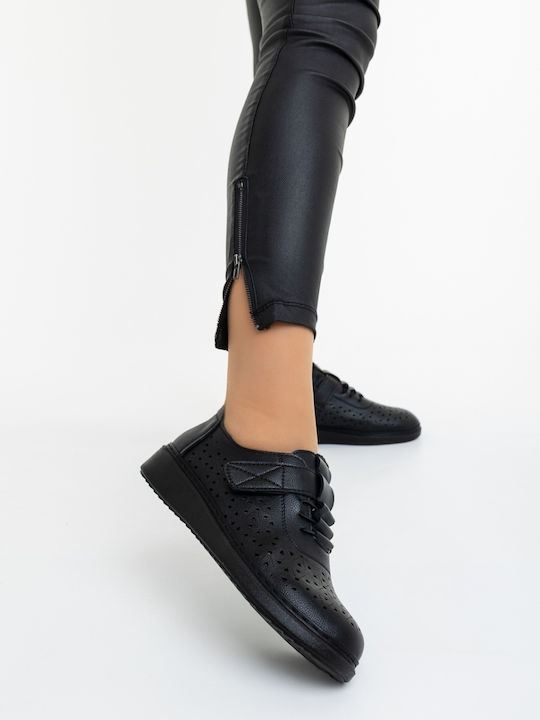 Women's Oxfords in Black Colour