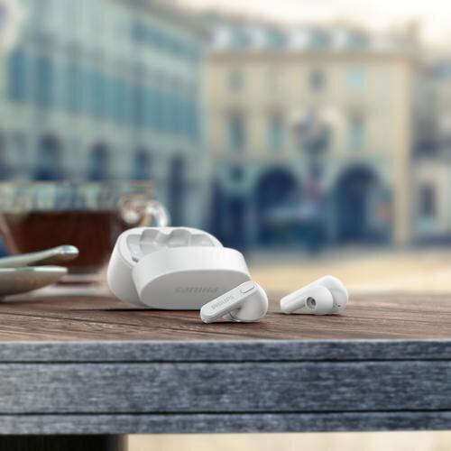 Philips TAT2206 Earbud Bluetooth Handsfree Ακουστικά με Αντοχή στον Ιδρώτα και Θήκη Φόρτισης Λευκά