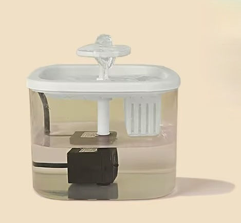 Pet's Choice Automatischer Keramik Bewässerer / Brunnen für Hund & Katze mit Gestell 1.25lt in Grau Farbe