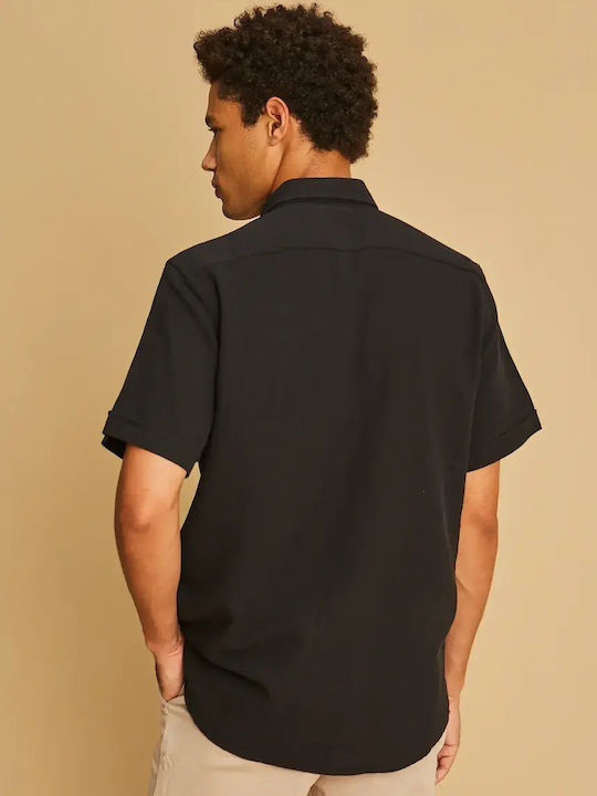 Short Sleeve Shirt in Regular Fit Black