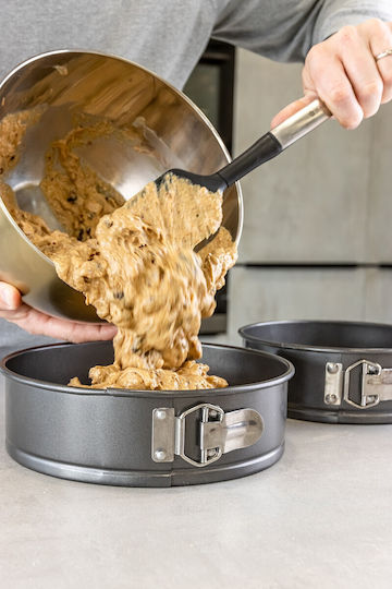 Kitchen Craft Bakeware Tin For Cake Round 2 Pieces