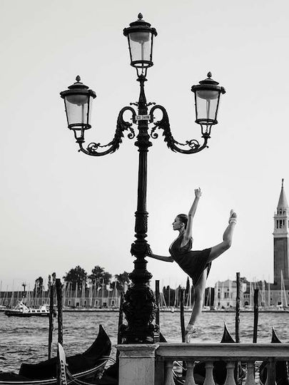 Poster Ballerina In Venice Pst2507 40cm X 50cm Rahmen aus Hölzernem Material Braun 60138pd156520f63322